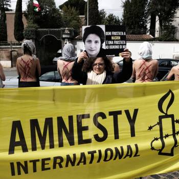 Foto: Iran: sconvolgente condanna a 33 anni di carcere e 148 frustate a Nasrin Sotoudeh