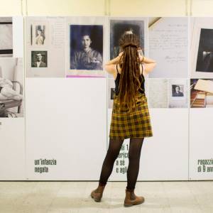 Foto Donne nel manicomio di Como. Le loro storie in mostra a Milano 2