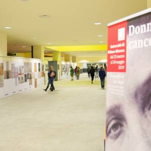 Foto Donne nel manicomio di Como. Le loro storie in mostra a Milano 3