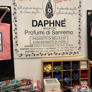 Foto A Sanremo DAPHNÉ è moda e memoria 17