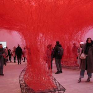 Foto Chiharu Shiota espone al Gran Palais di Parigi - di Antonella Prota Giurleo 3