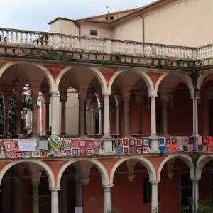 Foto Massa / Una coperta per ricucire la pace e chiedere il disarmo di tutte le guerre  1