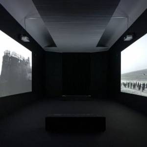 Foto Milano / Shirin Neshat: BODY OF EVIDENCE 1