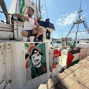 Foto “SUMUD”: LAIKA DIPINGE LE NAVI DELLA GLOBAL SUMUD FLOTTILLA 6