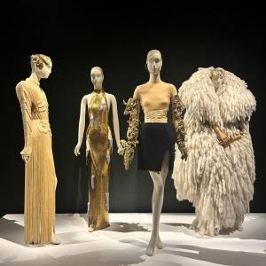 Foto Surrealismo in mostra a Milano con 'Dalí e la Moda' 4