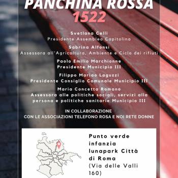 Foto: Roma / Una panchina rossa contro la violenza contro le donne