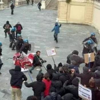 Foto: Manifestazione di Casa Pound a Bologna 