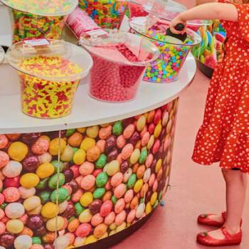 Foto:  ‘Everything Is Bright Here', la mostra personale in Italia di Lucia Buricelli 