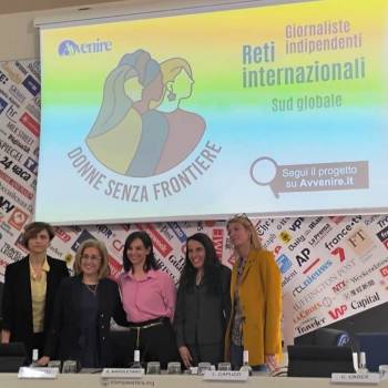 Foto: 'Donne senza frontiere', il progetto di 'Avvenire' per l'8 marzo. Intervista a Antonella Mariani 