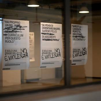 Foto: Milano/Women for Women against Violence: 21 storie di donne unite dalla forza di rinascere