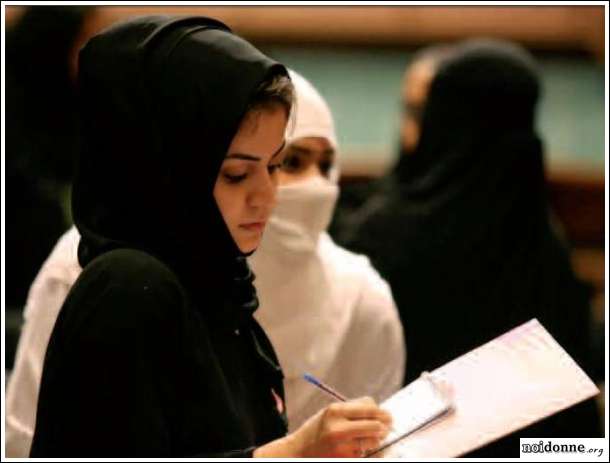 Foto: Arabia Saudita / Le donne potranno votare ma... - di Cecilia Dalla Negra