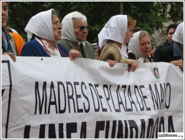 Foto: Argentina / Madri della Plaza de Mayo, una nuova identità: la numero 109...