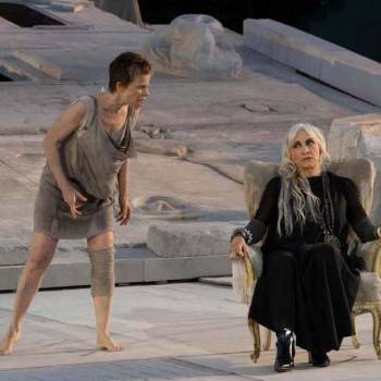 Foto: 'Elettra' nell’interpretazione di Sonia Bergamasco - di Maria Inversi