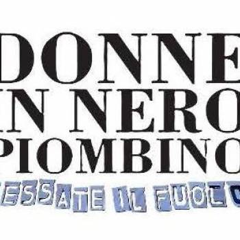 Foto: Piombino / Le Donne in Nero manifestano per liberare il porto dal transito delle armi