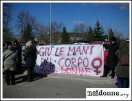 Foto: Sit-in davanti al Silvestrini di Perugia